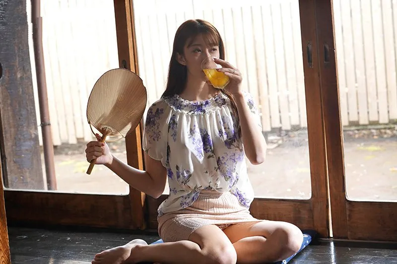 Mùa hè buồn chán ở quê xxx bà xã nhà sát bên thiếu thốn vì lấy ông xã già