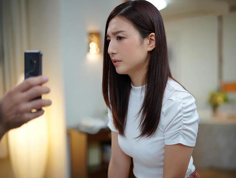 Người vợ lén lút bị ông xã bắt quả tang và cái kết jav