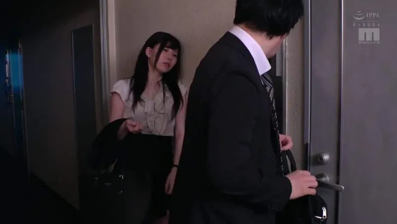 Bà xã cạnh bên nhà nhận nhầm tôi là ông chồng trong một hôm say xỉn