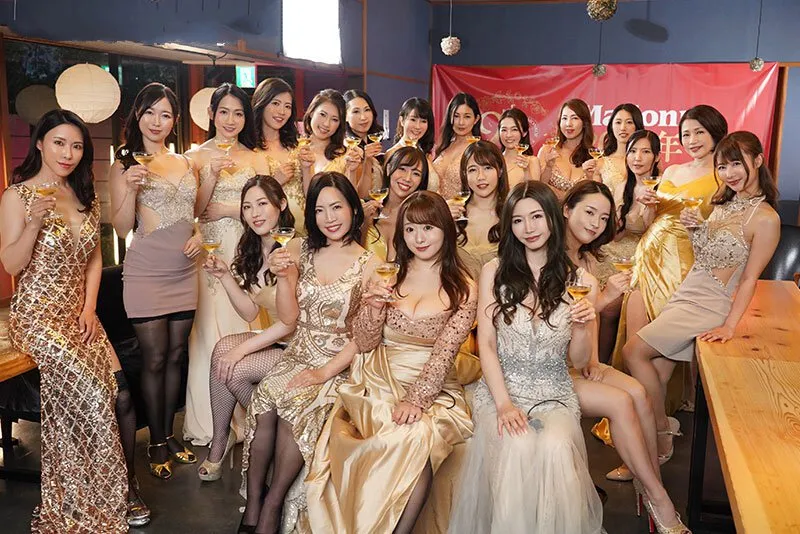 Bộ phim kỷ niệm 20 năm thành lập hãng phim, quy tụ dàn diễn viên cậu bé đầu